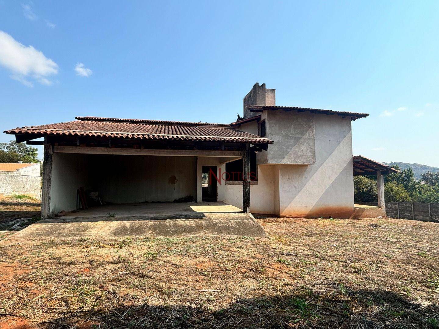 Casa à venda com 4 quartos, 400m² - Foto 4