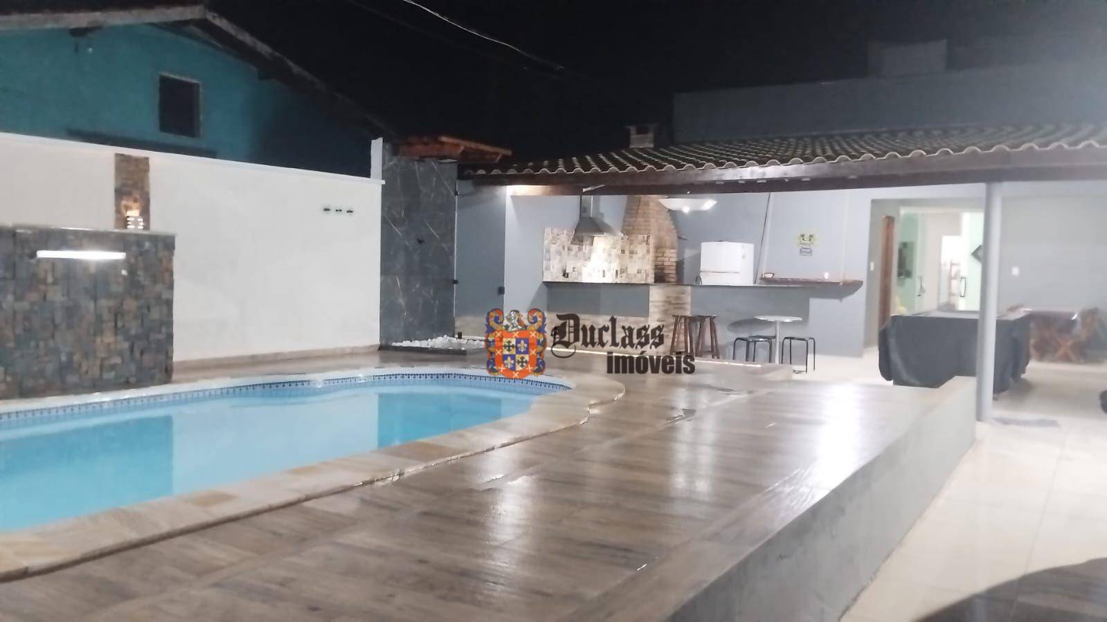 Casa à venda com 3 quartos, 420m² - Foto 2