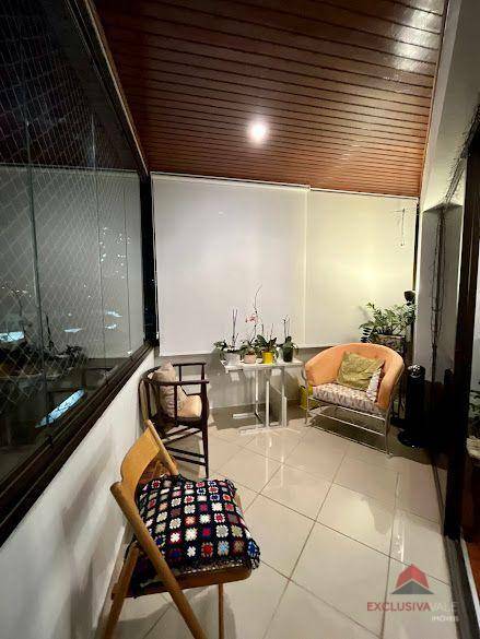 Apartamento à venda com 5 quartos, 200m² - Foto 35
