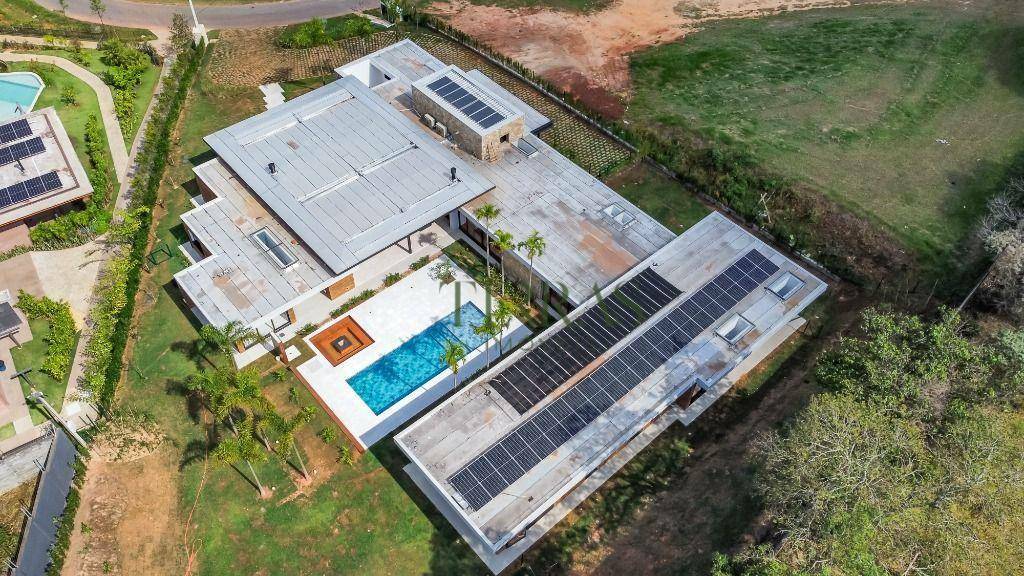 Casa de Condomínio à venda e aluguel com 6 quartos, 785m² - Foto 2