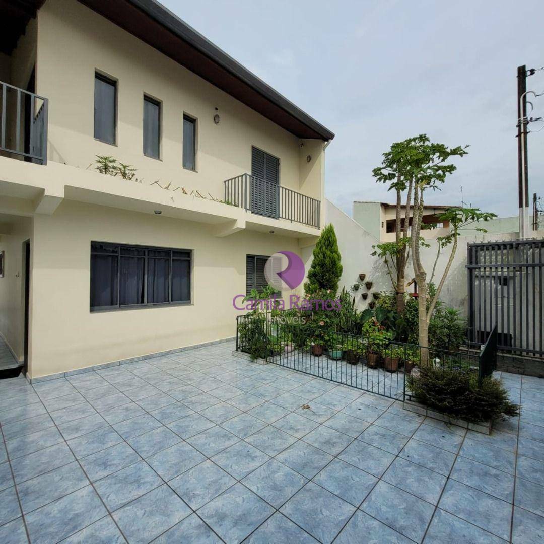 Sobrado, 3 quartos, 151 m² - Foto 1