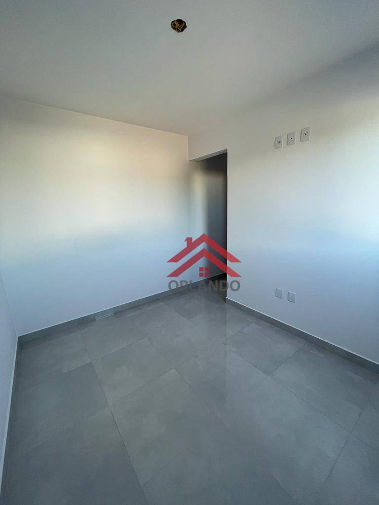 Apartamento à venda com 2 quartos, 61m² - Foto 4