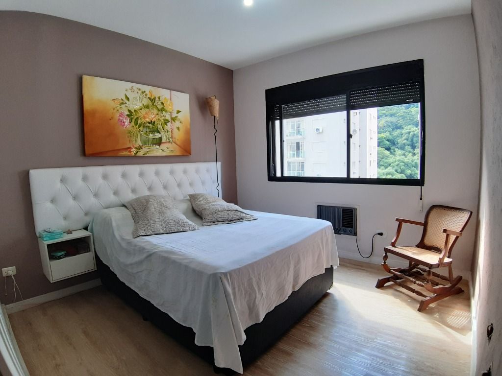 Apartamento à venda com 3 quartos, 140m² - Foto 7