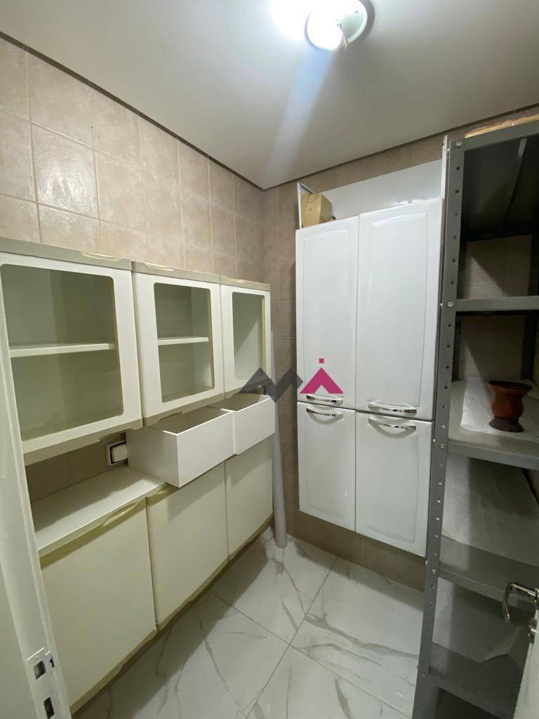 Apartamento à venda com 3 quartos, 170m² - Foto 8