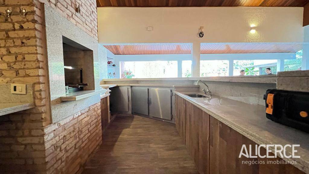 Casa à venda com 3 quartos, 452m² - Foto 17