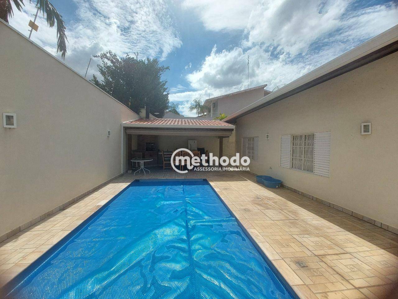 Casa à venda com 3 quartos, 206m² - Foto 25