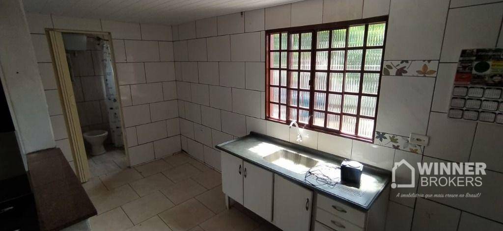 Casa à venda com 2 quartos, 70m² - Foto 5