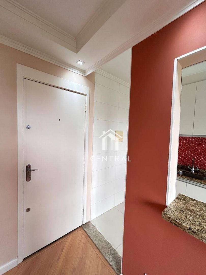 Apartamento para alugar com 2 quartos, 45m² - Foto 8