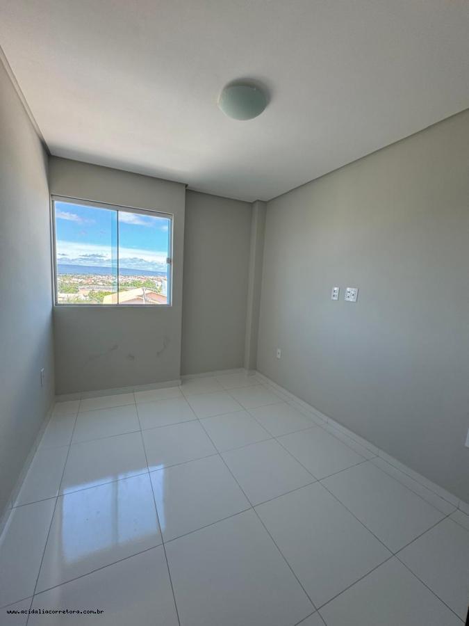 Apartamento à venda com 3 quartos, 79m² - Foto 2