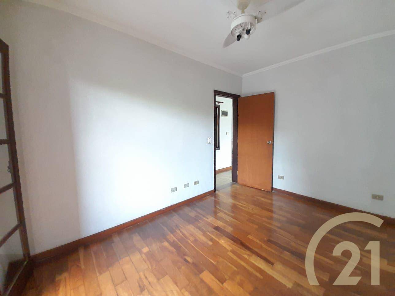 Casa de Condomínio à venda com 3 quartos, 250m² - Foto 21