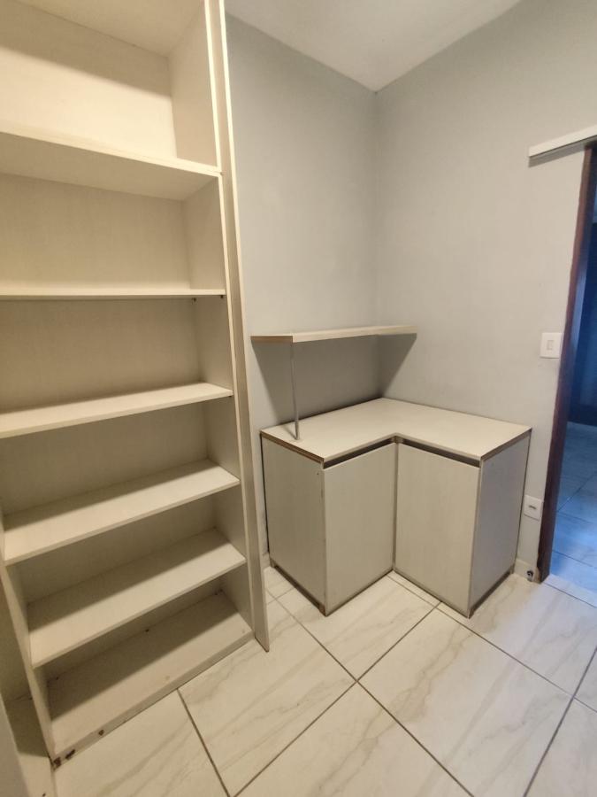 Casa à venda com 3 quartos, 336m² - Foto 18