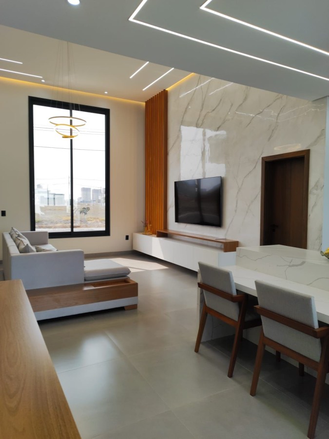 Casa à venda com 3 quartos, 183m² - Foto 4