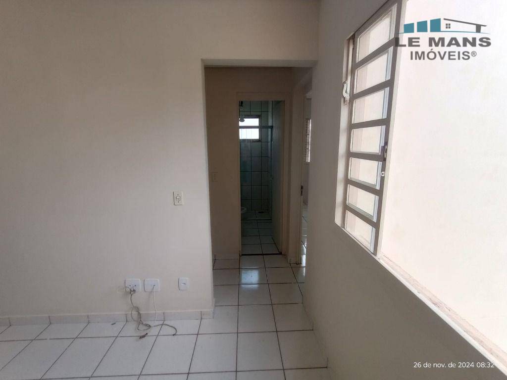 Apartamento à venda com 2 quartos, 48m² - Foto 3