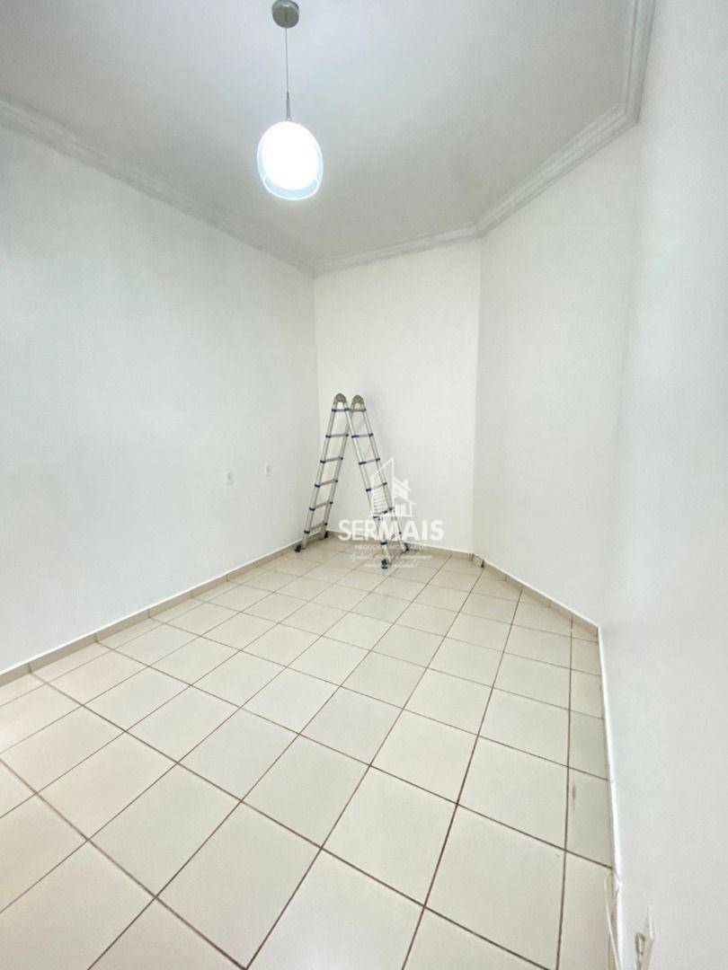 Apartamento para alugar com 4 quartos, 300m² - Foto 15