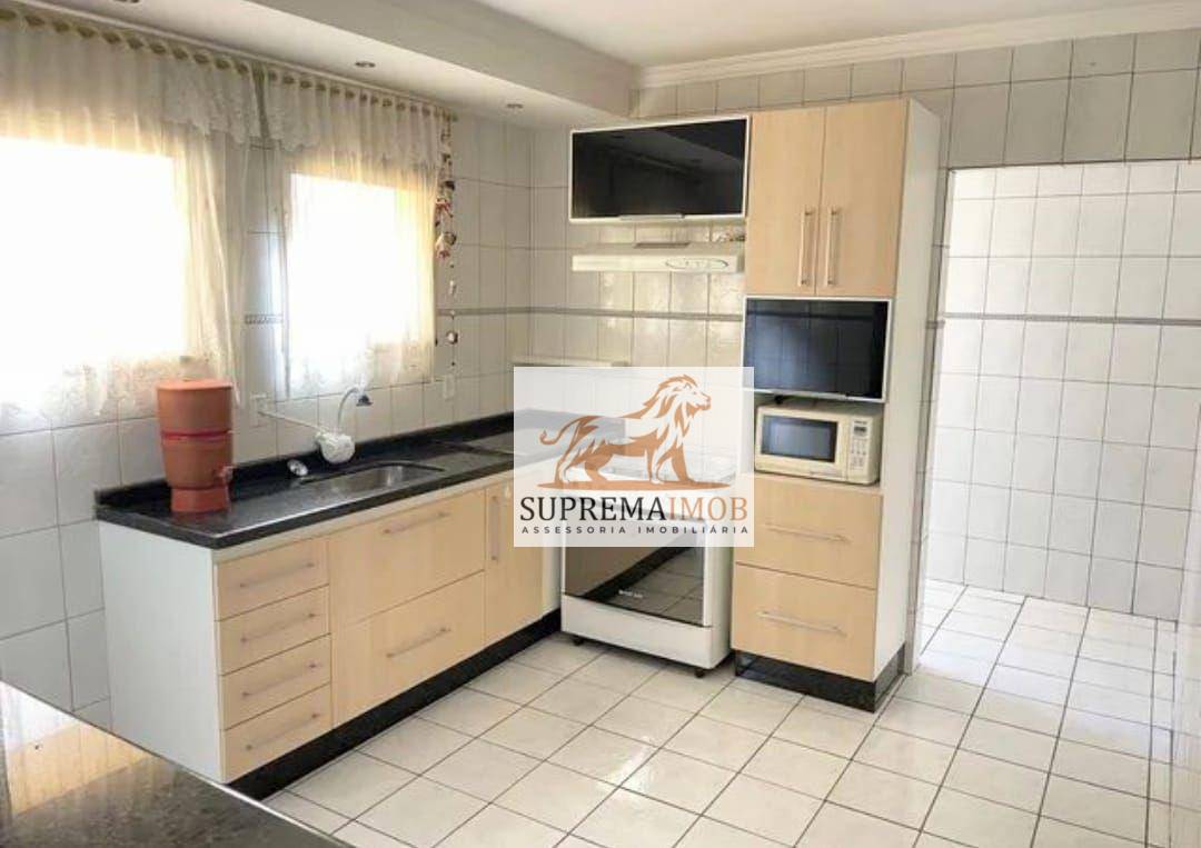 Apartamento à venda com 3 quartos, 123m² - Foto 2