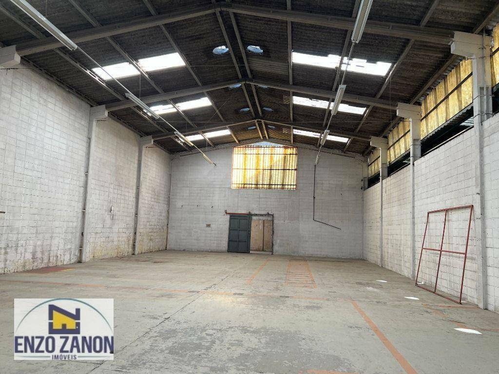 Depósito-Galpão-Armazém à venda e aluguel, 949m² - Foto 1