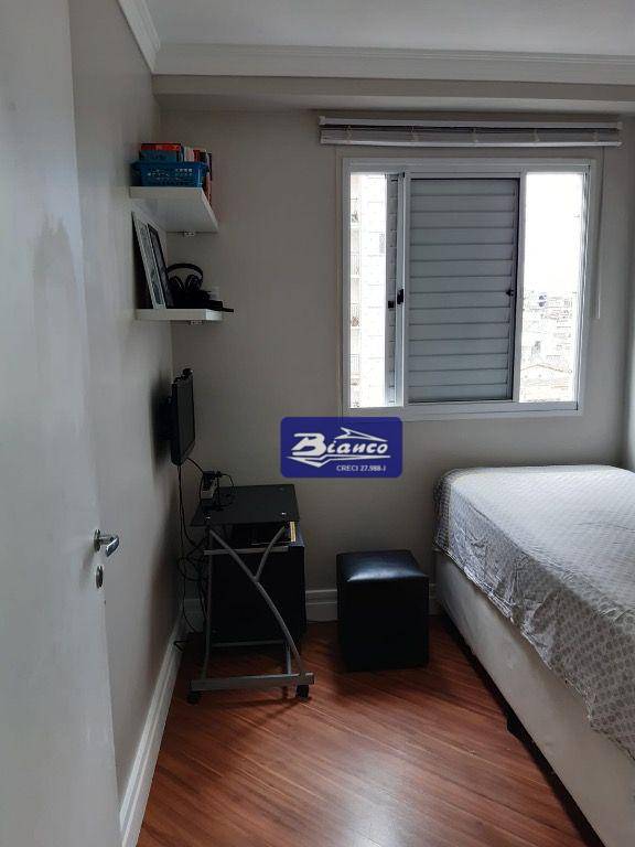 Apartamento à venda com 2 quartos, 45m² - Foto 17