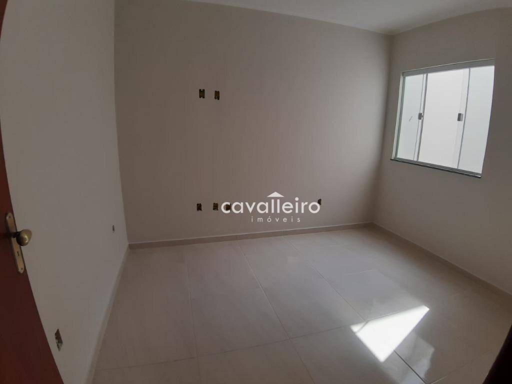 Casa à venda com 2 quartos, 70m² - Foto 4