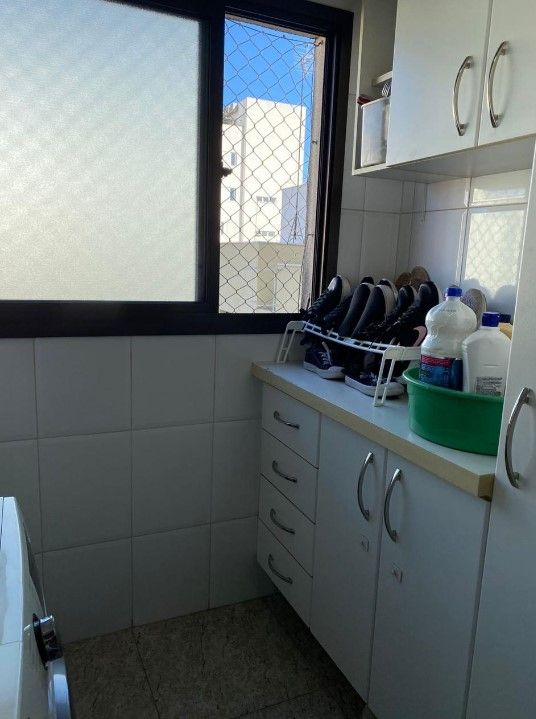 Apartamento à venda com 2 quartos, 75m² - Foto 17