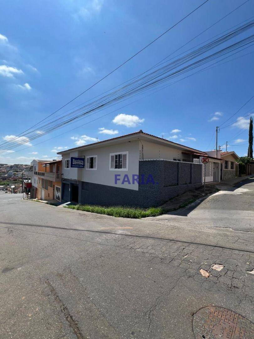 Casa, 3 quartos, 294 m² - Foto 2