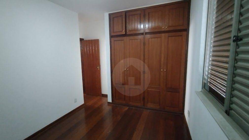 Apartamento à venda com 4 quartos, 158m² - Foto 11