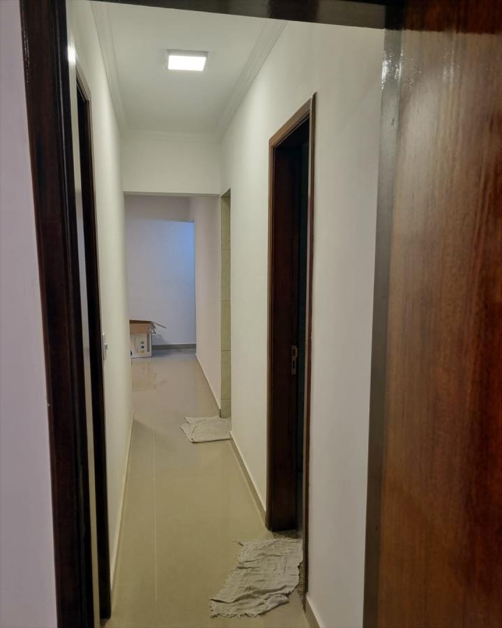 Apartamento à venda com 2 quartos, 65m² - Foto 3