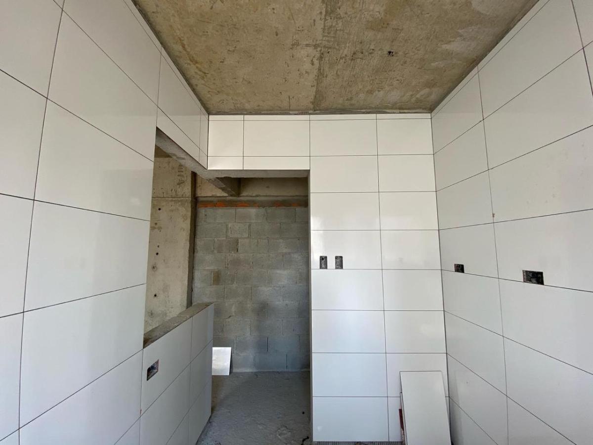 Apartamento à venda com 2 quartos, 68m² - Foto 29