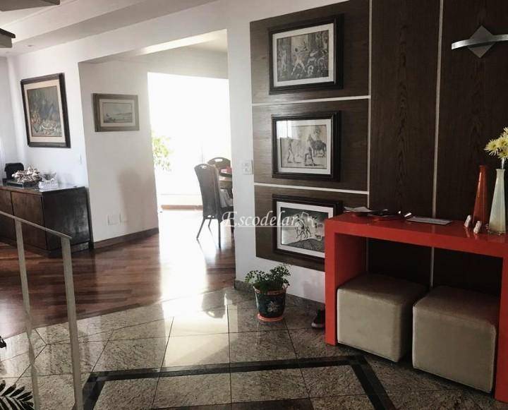 Cobertura à venda com 3 quartos, 250m² - Foto 4