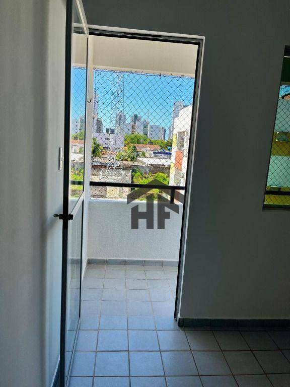 Apartamento à venda com 2 quartos, 62m² - Foto 8