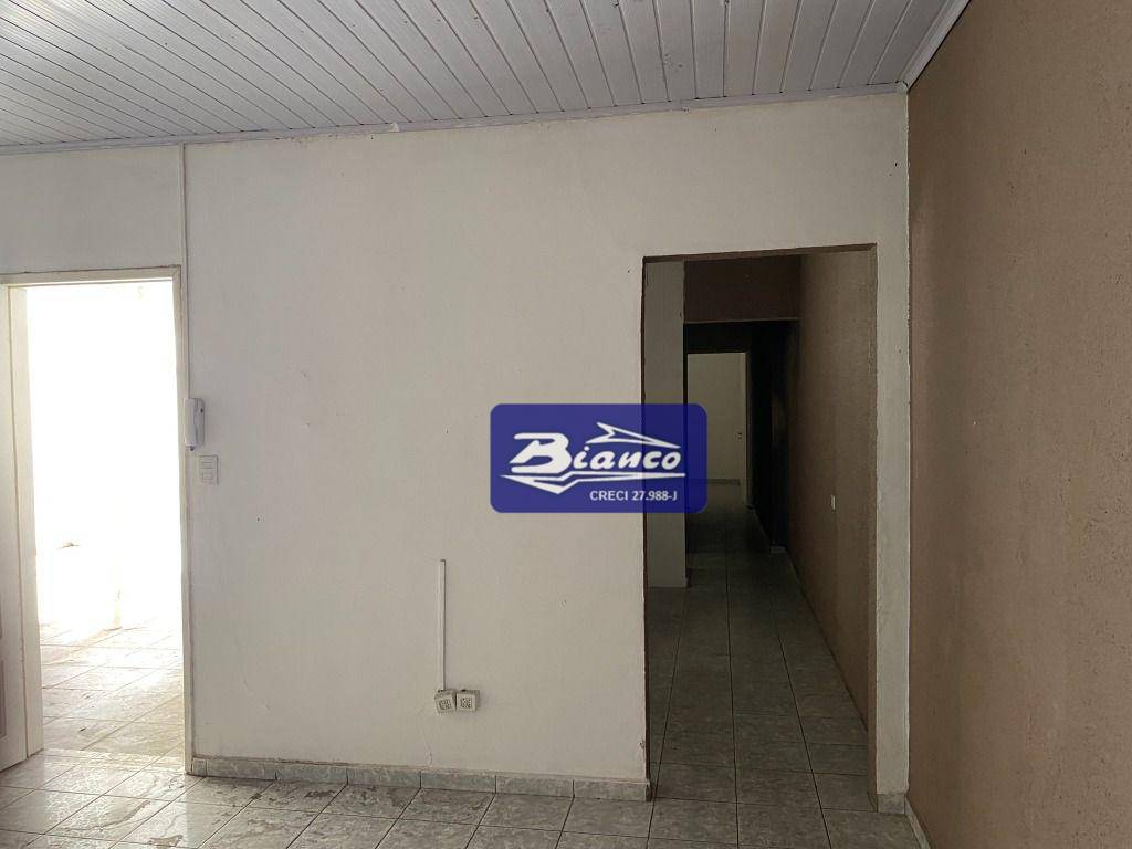 Casa à venda com 3 quartos, 101m² - Foto 14