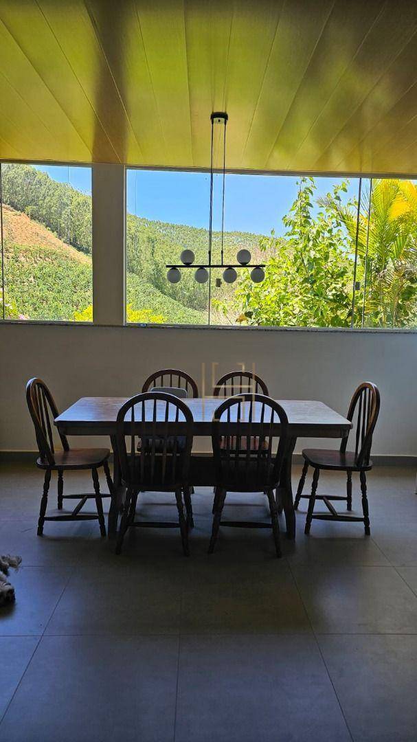 Casa, 4 quartos, 140 m² - Foto 1