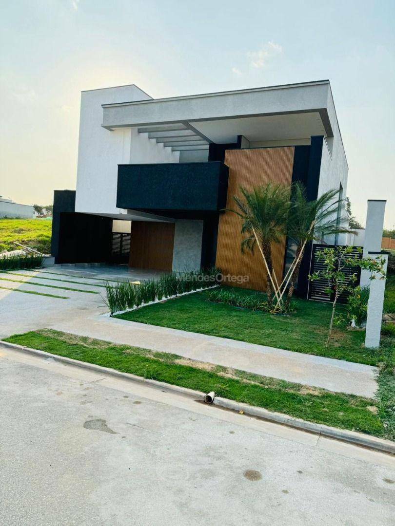 Casa de Condomínio à venda com 3 quartos, 448m² - Foto 1