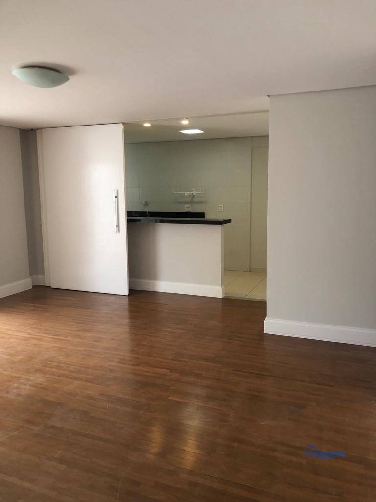 Apartamento para alugar com 3 quartos, 105m² - Foto 34