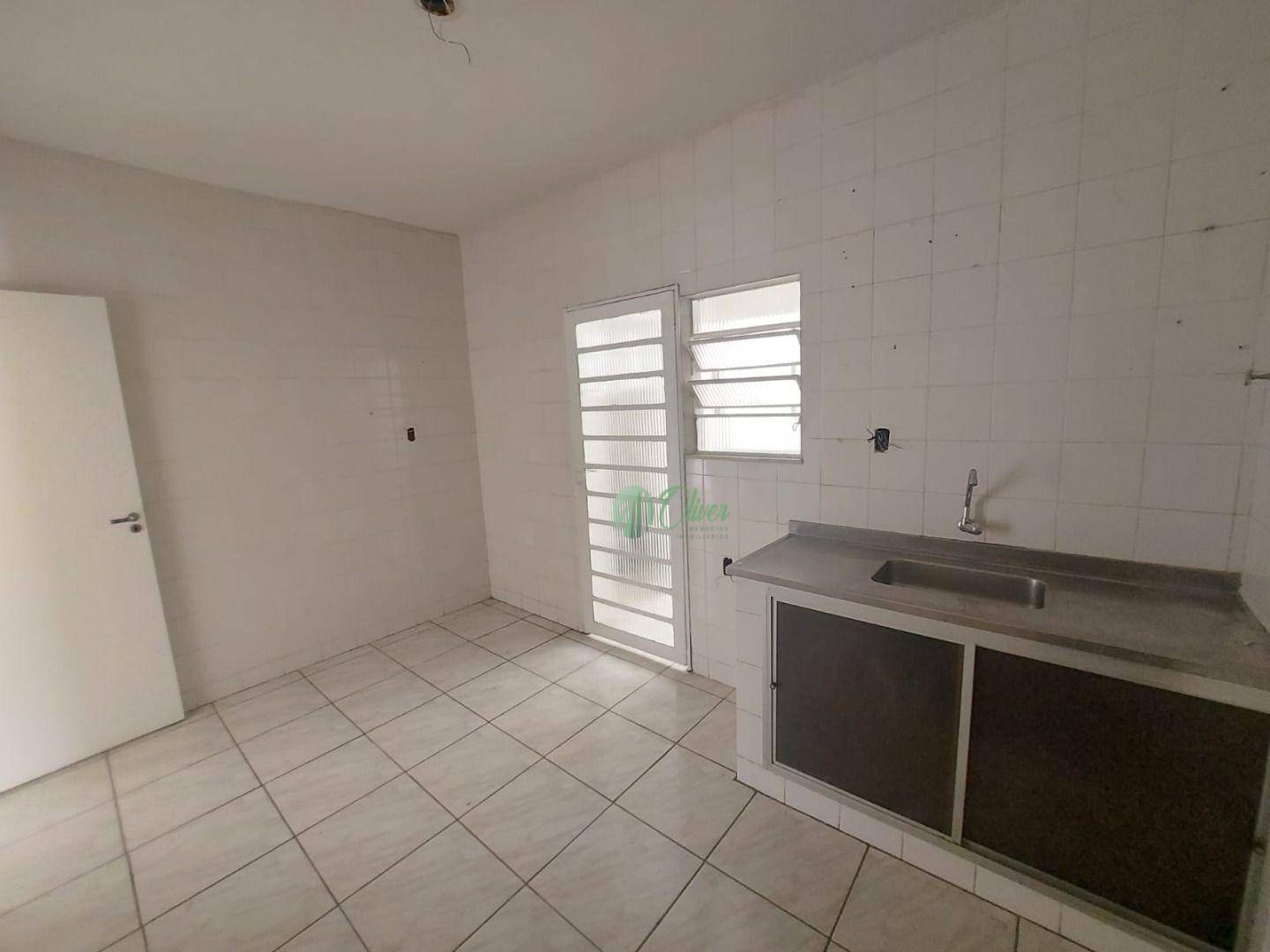 Apartamento à venda com 3 quartos, 85m² - Foto 3