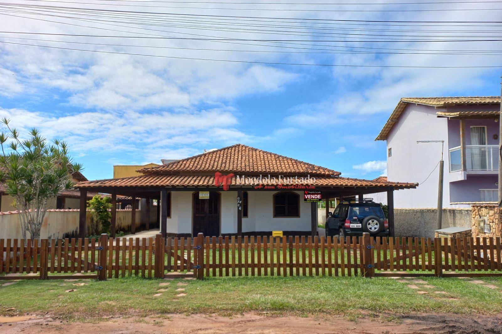 Casa à venda com 3 quartos, 300m² - Foto 1