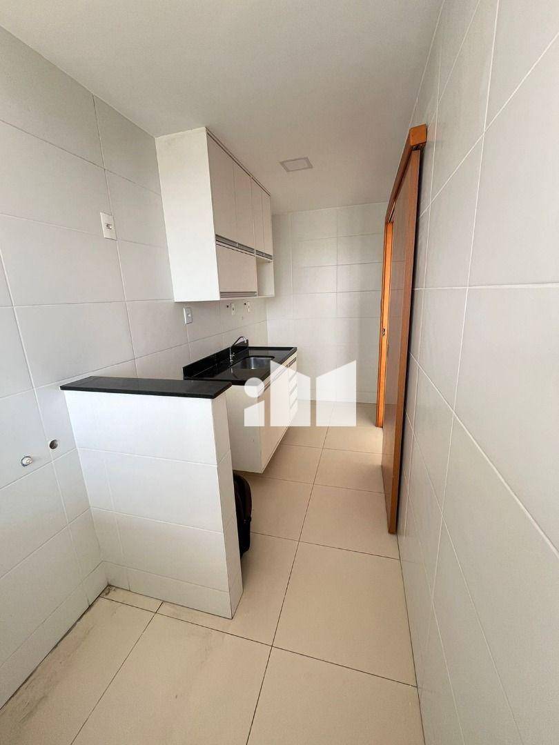 Apartamento à venda com 2 quartos, 68m² - Foto 8