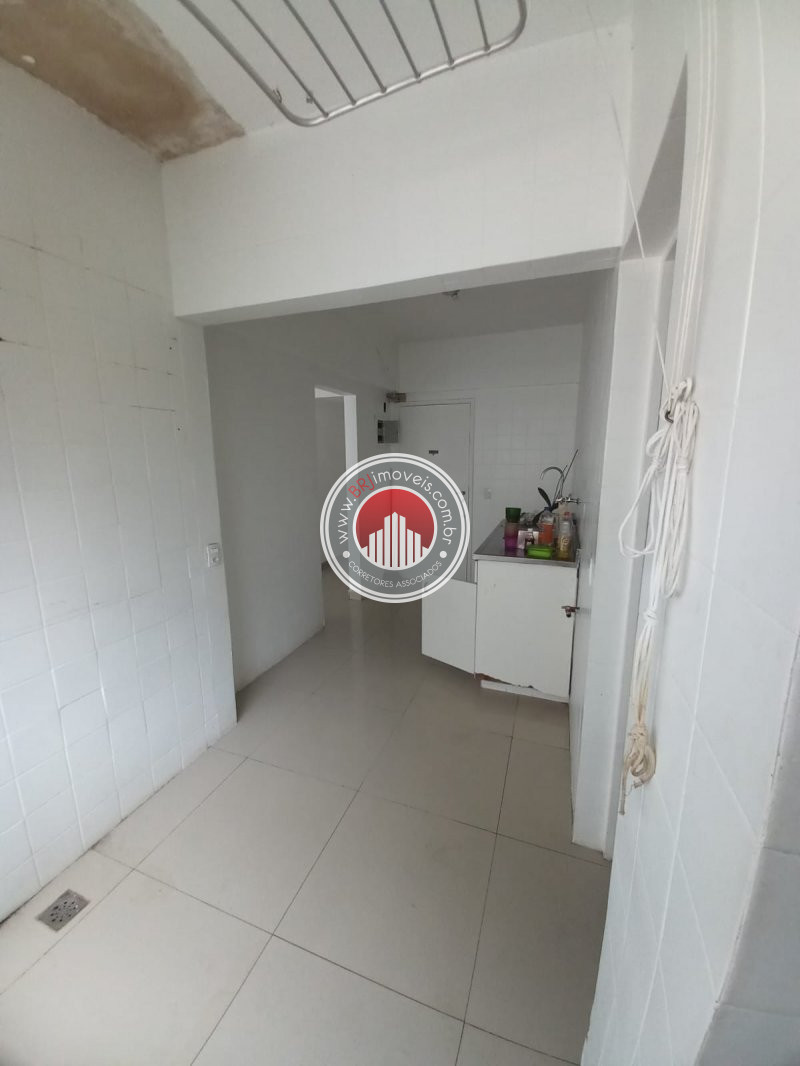 Apartamento à venda com 4 quartos, 70m² - Foto 7