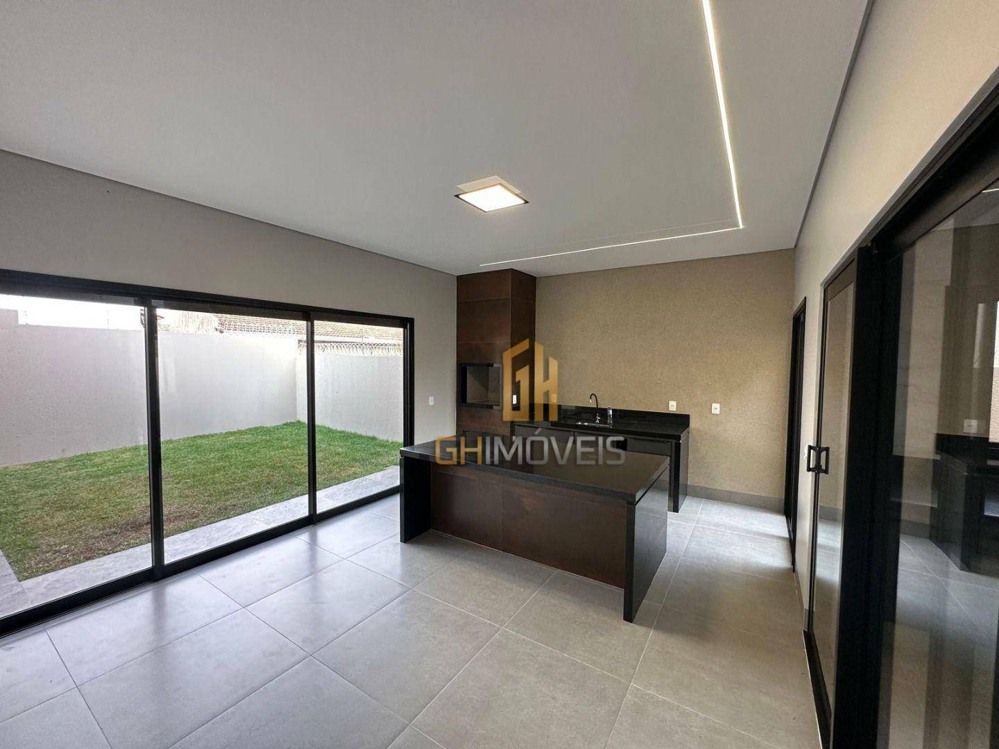 Casa à venda com 3 quartos, 172m² - Foto 2