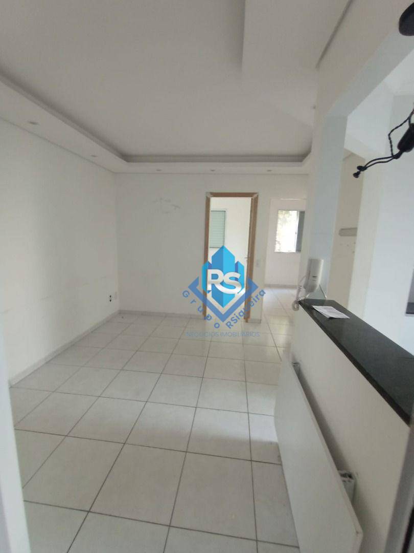 Apartamento para alugar com 2 quartos, 50m² - Foto 4