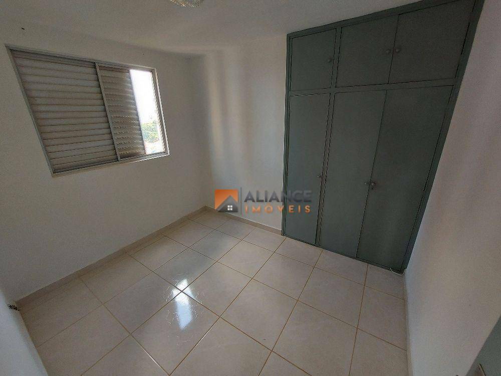 Apartamento para alugar com 2 quartos, 80m² - Foto 7