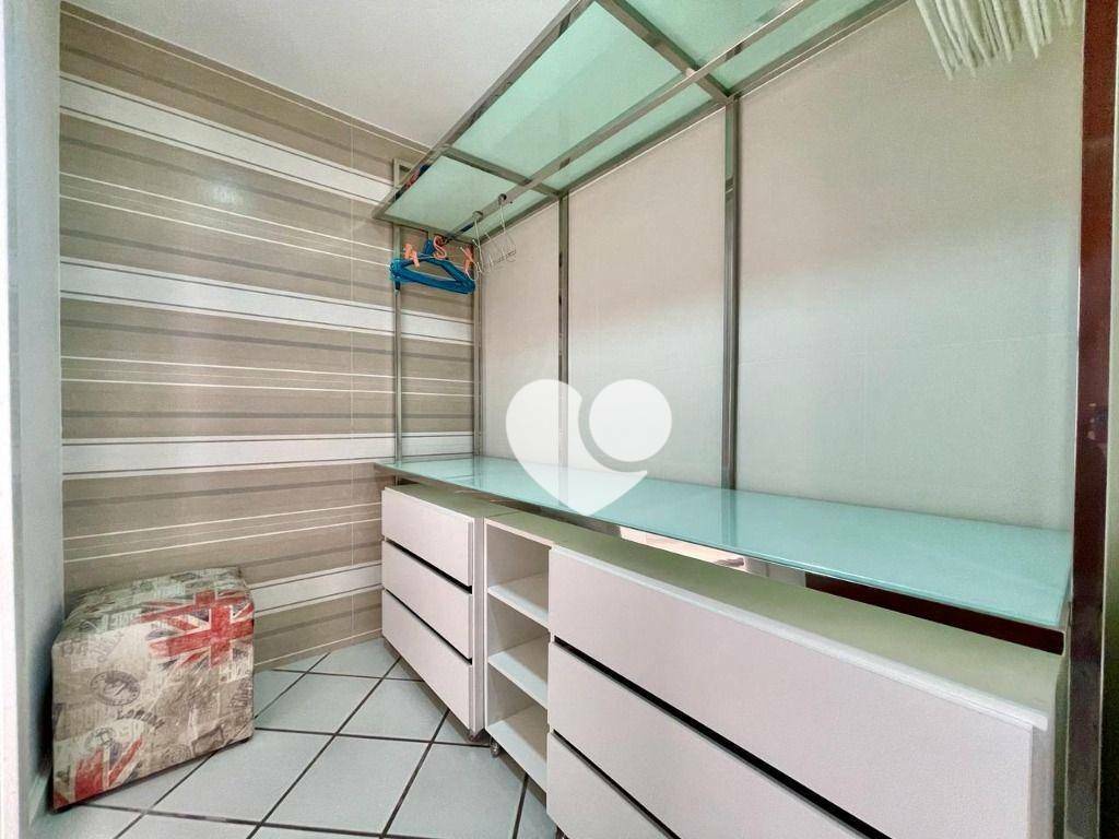 Apartamento à venda com 4 quartos, 180m² - Foto 32