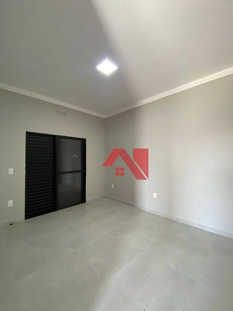 Casa à venda com 2 quartos, 67m² - Foto 8