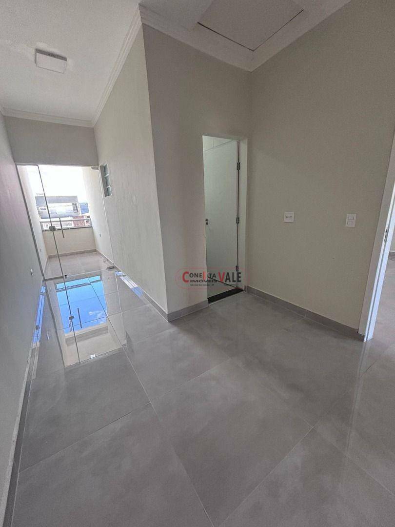 Sobrado à venda com 4 quartos, 225m² - Foto 3