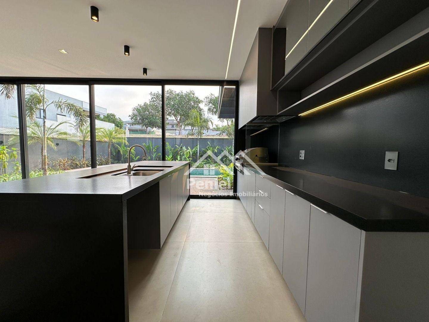 Sobrado à venda com 5 quartos, 351m² - Foto 17