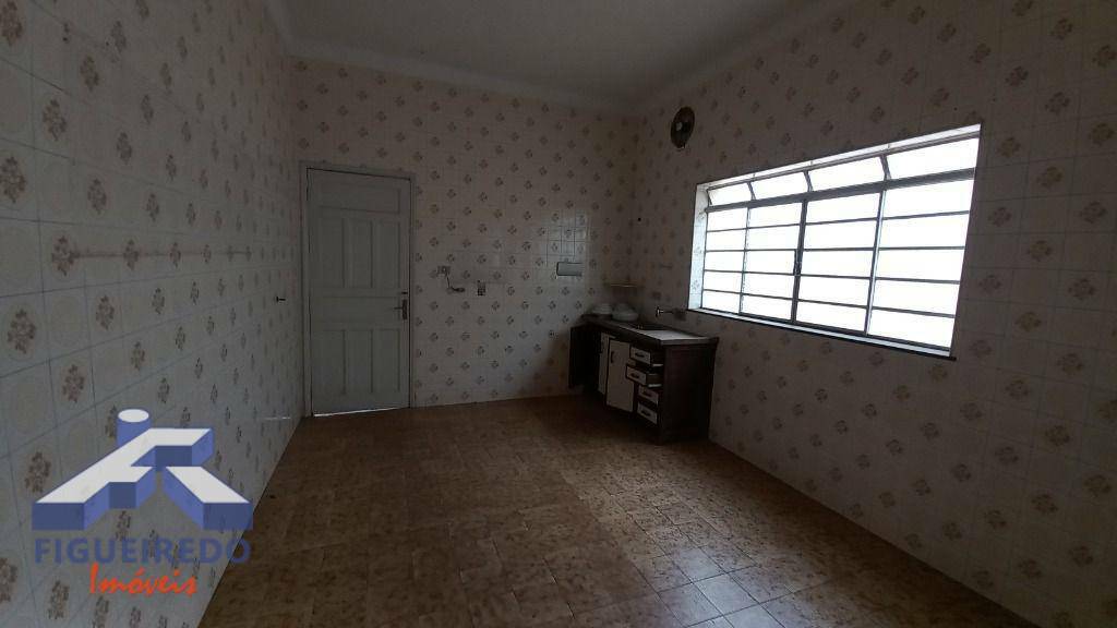 Casa à venda com 3 quartos, 190m² - Foto 10