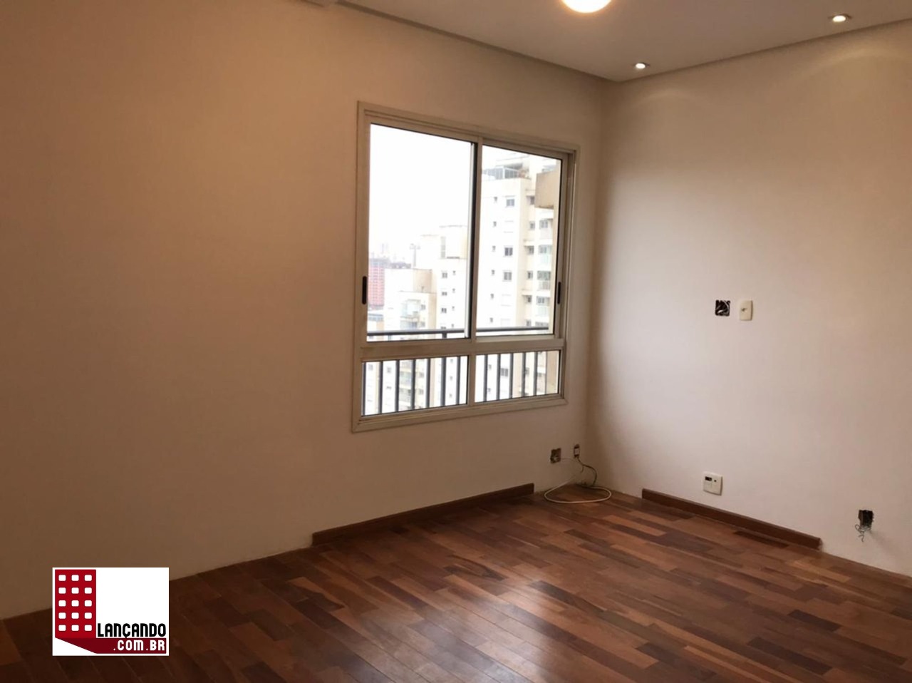 Apartamento à venda com 4 quartos, 260m² - Foto 2