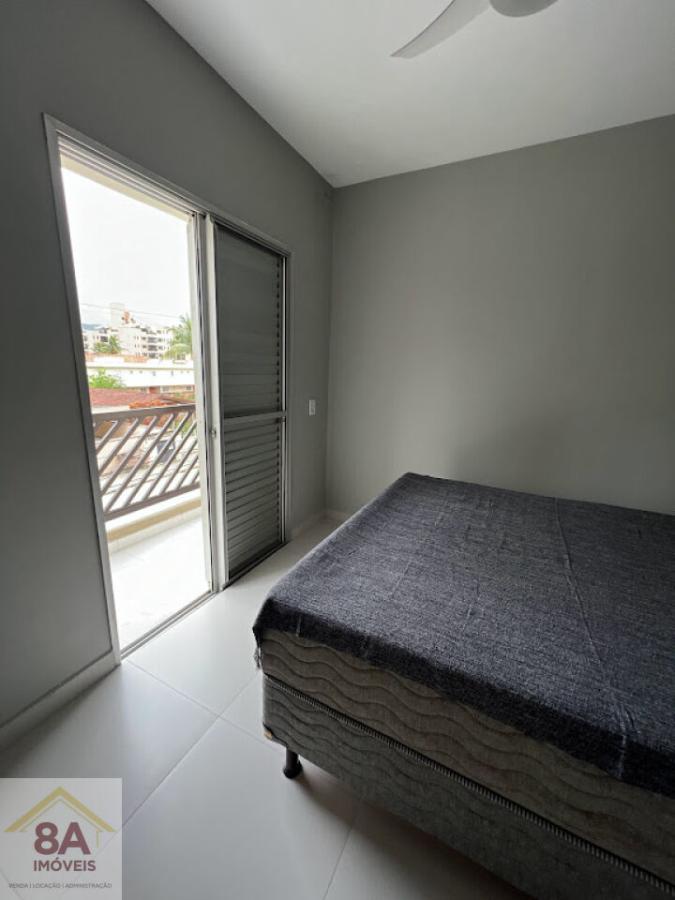 Apartamento à venda com 2 quartos, 80m² - Foto 4