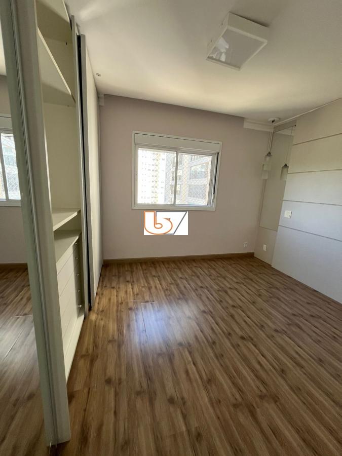 Apartamento para alugar com 2 quartos, 110m² - Foto 12