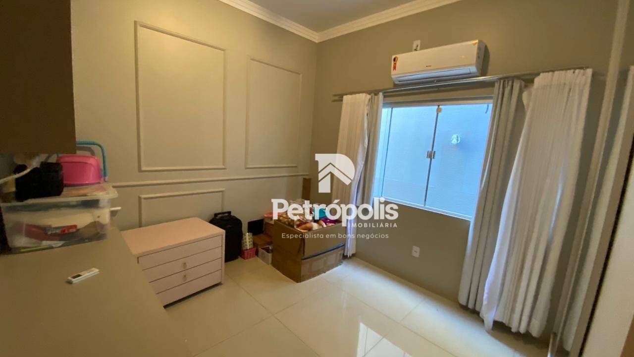 Casa à venda com 3 quartos, 180m² - Foto 9