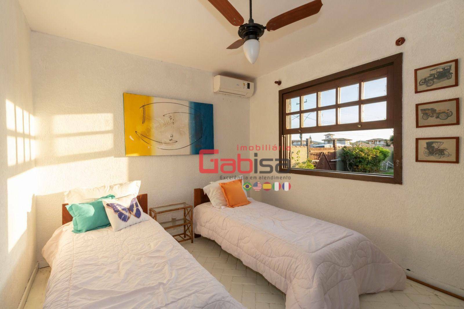 Casa à venda com 4 quartos, 250m² - Foto 15